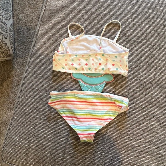 D17.23 KavKas One Piece Girls Swimsuit 6T - Picture 2 of 3